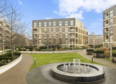 Properties for sale in Levett Square - TW9 4FE view1