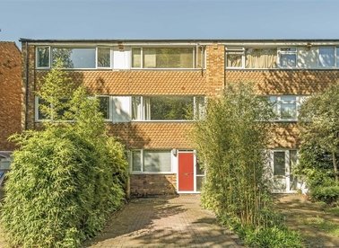 Properties for sale in Leyland Road - SE12 8DT view1