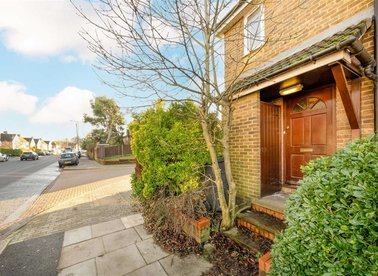 Properties for sale in Lichfield Road - NW2 2RG view1