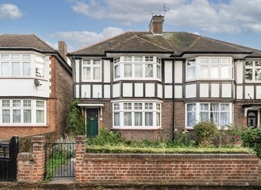 Properties sold in Lillian Avenue - W3 9AW view1