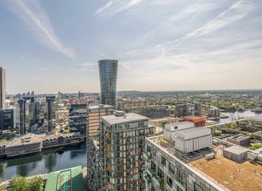 Properties sold in Lincoln Plaza - E14 9BP view1