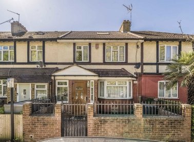 Properties for sale in Lionel Road North - TW8 9QT view1