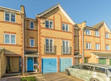 Properties for sale in Livesey Close - KT1 3GD view1