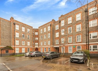 Properties for sale in Long Meadow - NW5 2SU view1