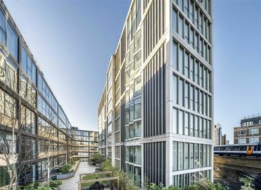 Properties for sale in Long Street - E2 8GS view1