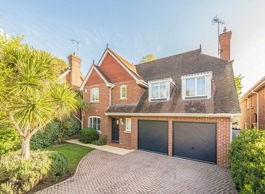 Lower Sand Hills, Surbiton, KT6