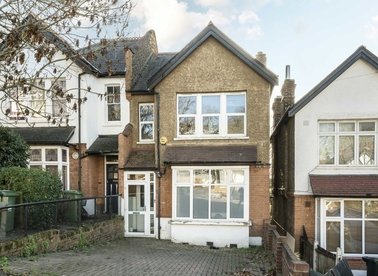 Properties for sale in Lowther Hill - SE23 1PY view1