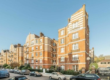 Properties for sale in Lurline Gardens - SW11 4DG view1