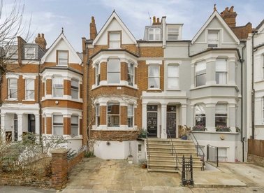 Properties for sale in Lyncroft Gardens - NW6 1LB view1
