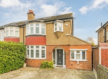Properties for sale in Lyndhurst Avenue - KT5 9LL view1