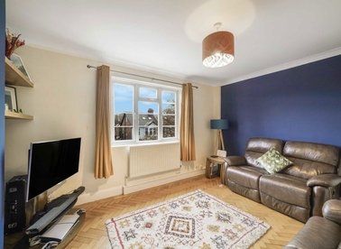 Properties for sale in Lynton Road - W3 9EA view1