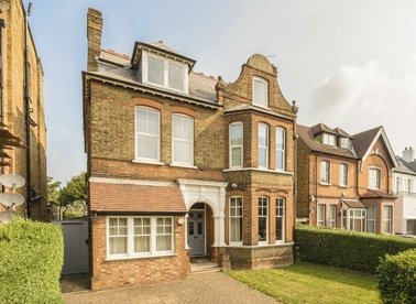 Properties for sale in Madeley Road - W5 2LS view1