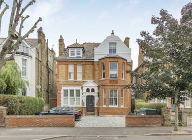 Properties for sale in Madeley Road - W5 2LS view1