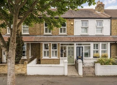 Properties for sale in Malvern Road - TW12 2LN view1