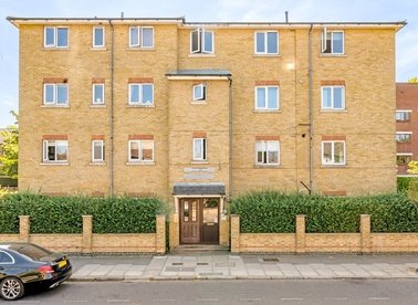 Properties for sale in Manchester Road - E14 3BE view1