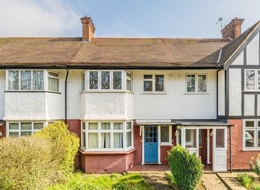 Properties for sale in Manor Gardens - W3 8JU view1