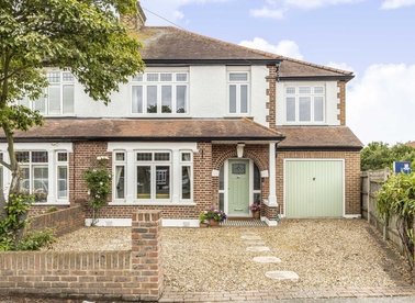 Properties for sale in Manor Lane - TW16 6JE view1