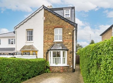 Properties for sale in Manor Lane - TW16 5ED view1