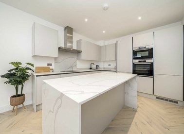 Properties for sale in Manorgate Road - KT2 7AW view1