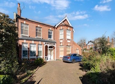 Properties for sale in Mapesbury Road - NW2 4HS view1