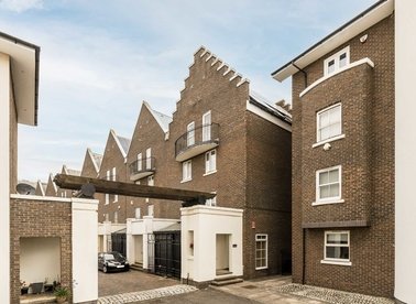 Mariners Mews, London, E14