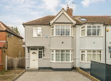 Properties for sale in Maycross Avenue - SM4 4DA view1