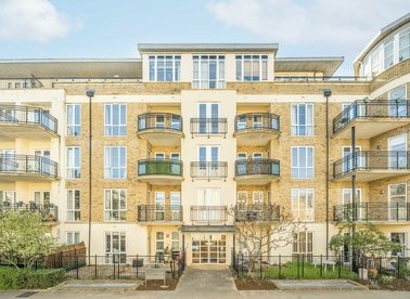 Properties for sale in Melliss Avenue - TW9 4AE view1