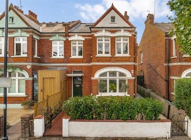 Melrose Avenue, London, NW2