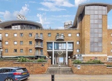 Properties for sale in Meridian Place - E14 9FE view1