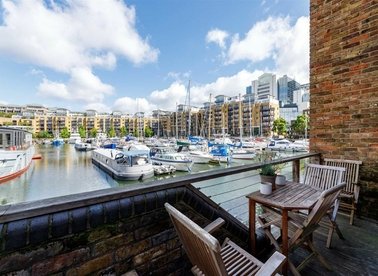 Properties for sale in Mews Street - E1W 1UG view1