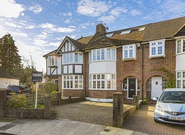 Properties for sale in Michelham Gardens - TW1 4SB view1