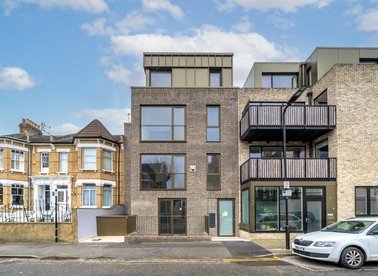 Properties for sale in Mildenhall Road - E5 0RU view1