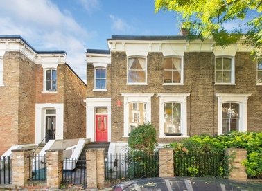 Properties for sale in Mildmay Road - N1 4PU view1
