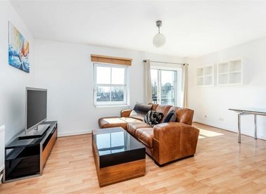 Properties for sale in Mile End Road - E1 4NN view1