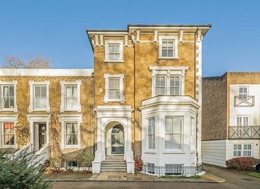 Mill Plat, Isleworth, TW7