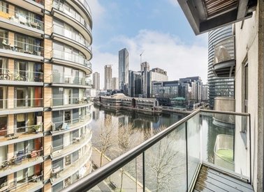 Properties for sale in Millharbour - E14 9NB view1