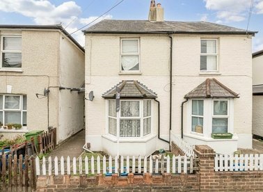 Properties for sale in Milton Road - TW12 2LJ view1