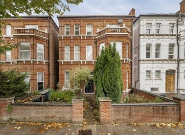 Properties for sale in Minster Road - NW2 3RA view1