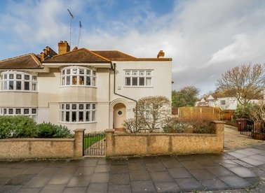 Properties for sale in Minster Road - NW2 3RG view1