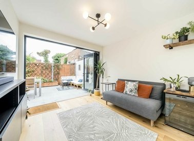 Properties for sale in Mitcham Road - SW17 9NN view1