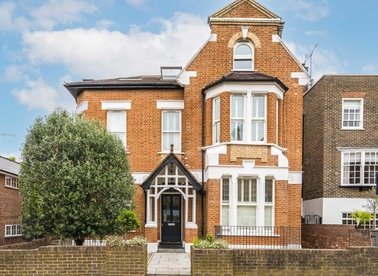 Properties for sale in Montague Road - TW10 6QJ view1