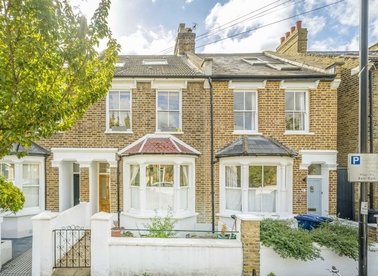 Properties for sale in Montgomery Road - W4 5LZ view1