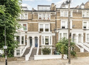 Properties for sale in Montpelier Grove - NW5 2XE view1