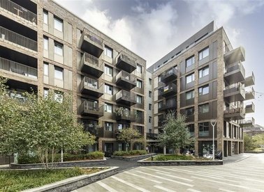 Properties for sale in Moulding Lane - SE14 6BH view1