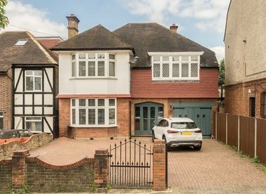 Properties for sale in Mount Ephraim Road - SW16 1NG view1