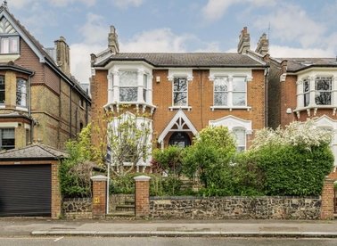 Properties for sale in Mount View Road - N4 4SS view1