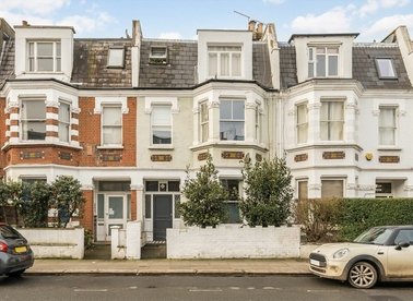 Properties for sale in Munster Road - SW6 5RE view1