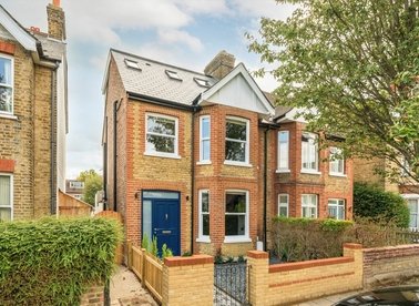 Properties for sale in Murray Road - W5 4DD view1