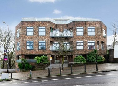 Properties for sale in Muswell Hill - N10 3PJ view1