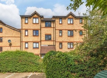 Properties for sale in Myers Lane - SE14 5RU view1